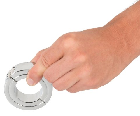 Rebel Lockable Ball Stretcher stalowy pierścień zamykany 3,8 cm Rebel Lockable Ball Stretcher stalowy pierścień zamykany 3,8 cm