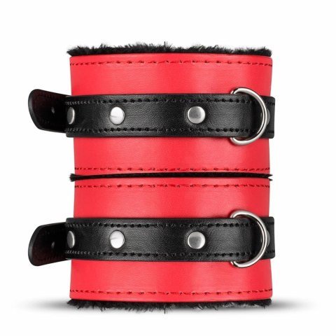 Secret Pleasure Chest Red Dragon - Zestaw akcesoriow BDSM 8 elementow Secret Pleasure Chest Red Dragon - Zestaw akcesoriow BDSM 8 elementow