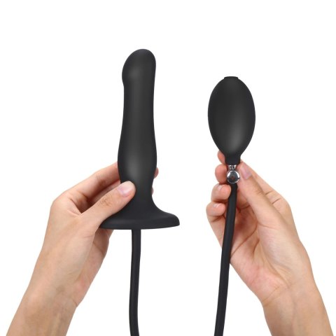 Strap-On-Me Inflatable Black - Regulowany model z kulą rotacyjną 19 cm
