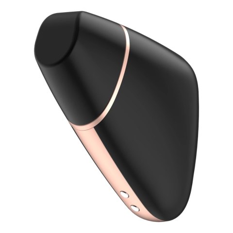 Satisfyer Love Triangle Black - Model z systemem Air Pulse i Bluetooth Satisfyer Love Triangle Black - Model z systemem Air Pulse i Bluetooth