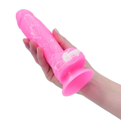 Addiction Brandon Model 19 cm Glow in the Dark Pink, silikonowy, przyssawka Addiction Brandon Model 19 cm Glow in the Dark Pink, silikonowy, przyssawka