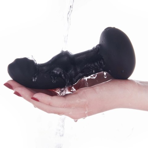 Nomi Tang Pluggy RC silikonowy masażer zdalny, 15,3 cm, USB, czarny Nomi Tang Pluggy RC silikonowy masażer zdalny, 15,3 cm, USB, czarny