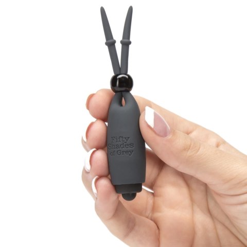 Fifty Shades of Grey Sweet Torture silikonowe wibrujące klipsy 10,8cm Fifty Shades of Grey Sweet Torture silikonowe wibrujące klipsy 10,8cm