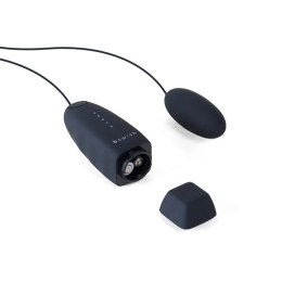 B Swish Bnaughty Classic Black - wodoodporne jajko wibrujące 5 trybow