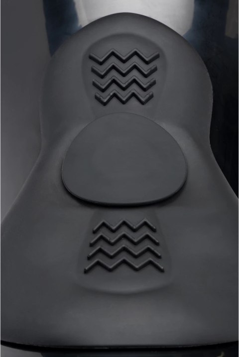 XR Brands Master Series Saddle Pro z Wibracjami i 4 Nasadkami XR Brands Master Series Saddle Pro z Wibracjami i 4 Nasadkami