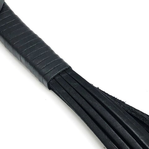 Red Leather 43 cm - Czarny model z rzemieniami ze skory roślinnej
