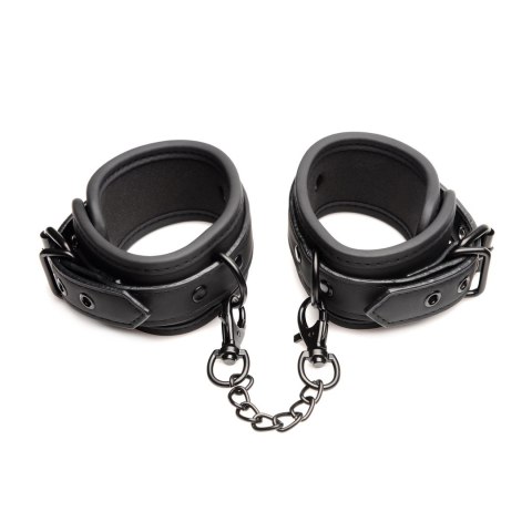 XR Brands Deluxe 7-elementowy zestaw akcesoriow do restrykcji PU XR Brands Deluxe 7-elementowy zestaw akcesoriow do restrykcji PU