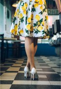 Kix'ies Vanessa Pończochy Knee-High Nude z Szewkiem i Kubańskim Obcasem