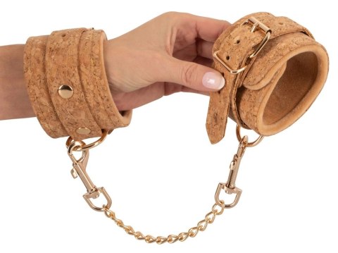 Vegan Fetish Kajdanki korkowe z łańcuszkiem, złote elementy, regulowane Vegan Fetish Kajdanki korkowe z łańcuszkiem, złote elementy, regulowane