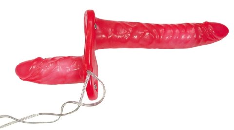 Bad Kitty Duo Strap-on czerwony z podwojnym systemem wibracji PVC Bad Kitty Duo Strap-on czerwony z podwojnym systemem wibracji PVC